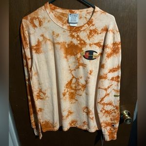 Men’s champion long sleeve shirt size M